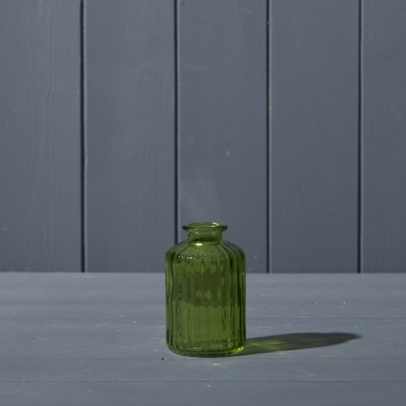 Emerald Green Ribbed Glass Bottle (10cm) detail page